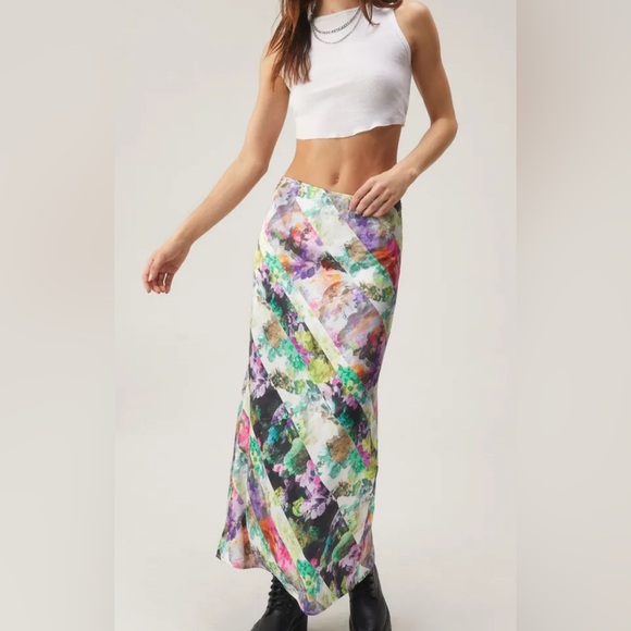 NastyGal Scarf Floral Bias Maxi Skirt Size 6 - Picture 1 of 5